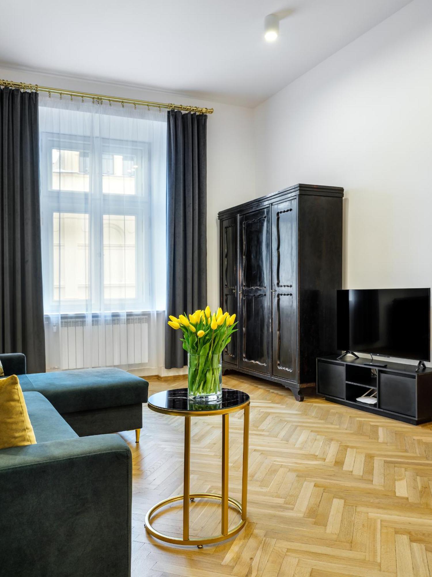 Tyzenhauz Apartments Old Town Krakow Luaran gambar