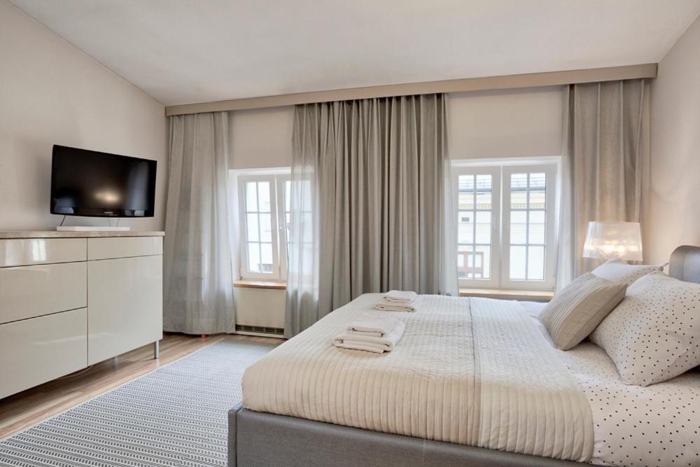 Tyzenhauz Apartments Old Town Krakow Bilik gambar